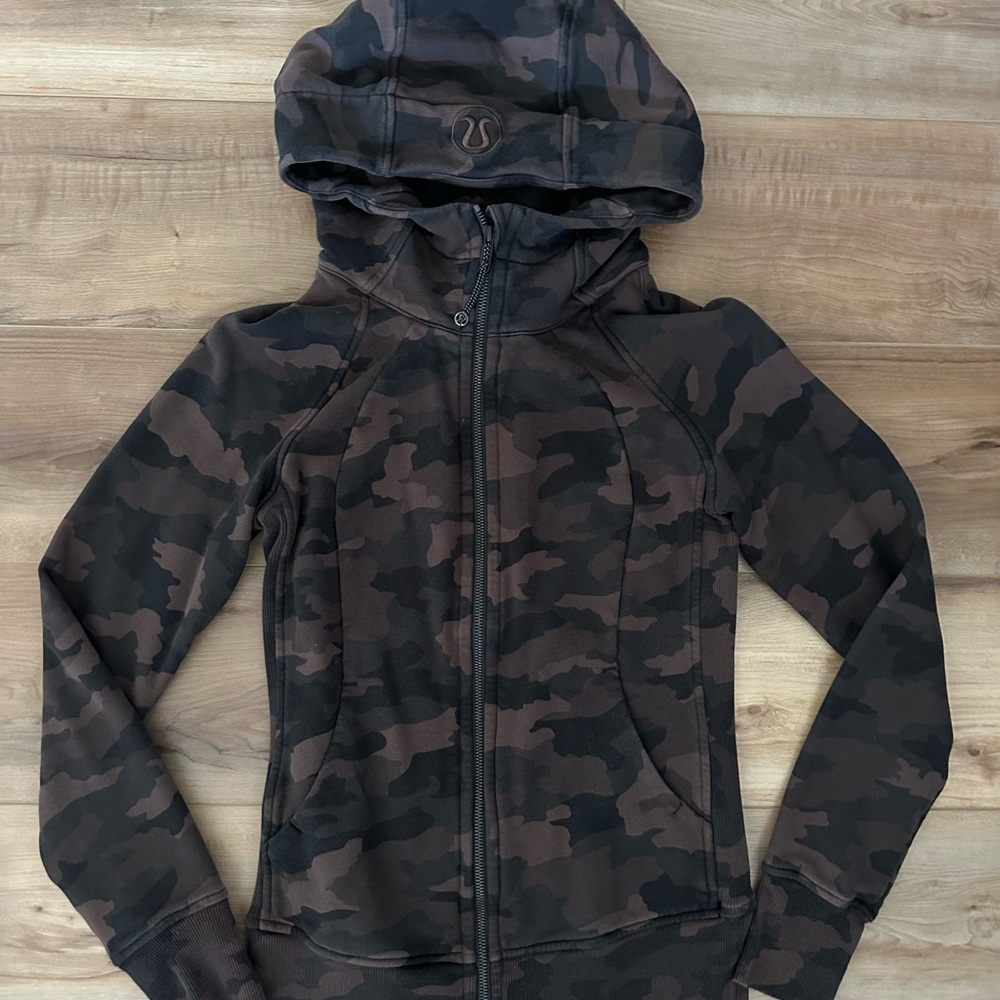 Lululemon Scuba Hoodie *Light Cotton Fleece
Heritage 365 Camo Brown Earth Multi